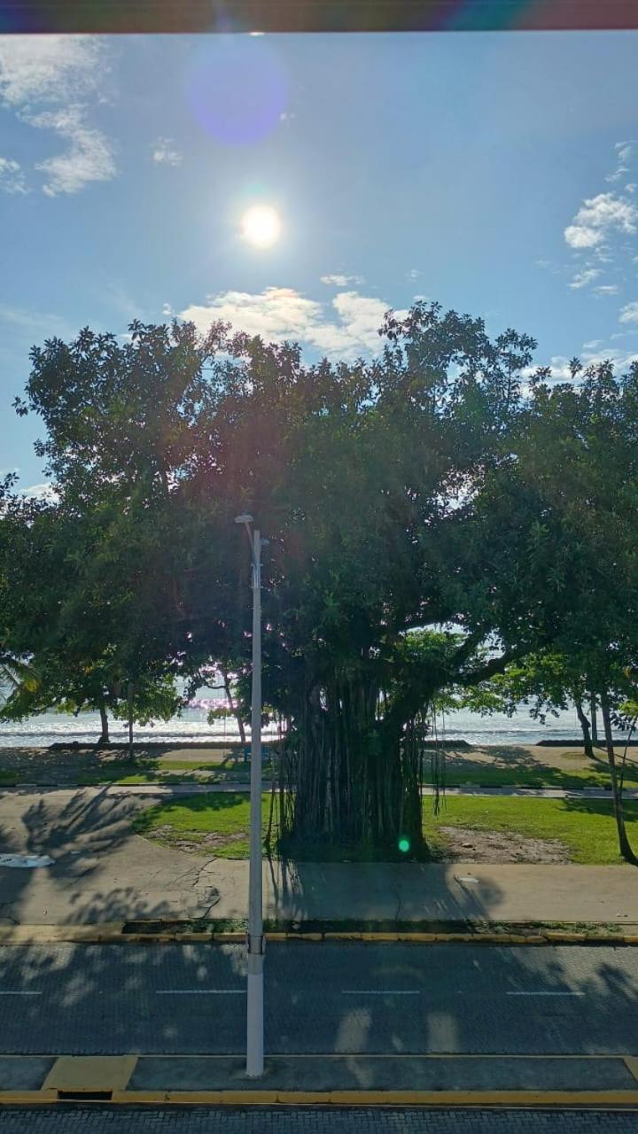 Com Vista Pro Mar No Centro De *